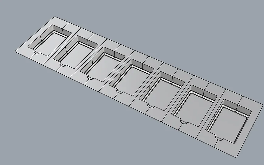 Tray insert